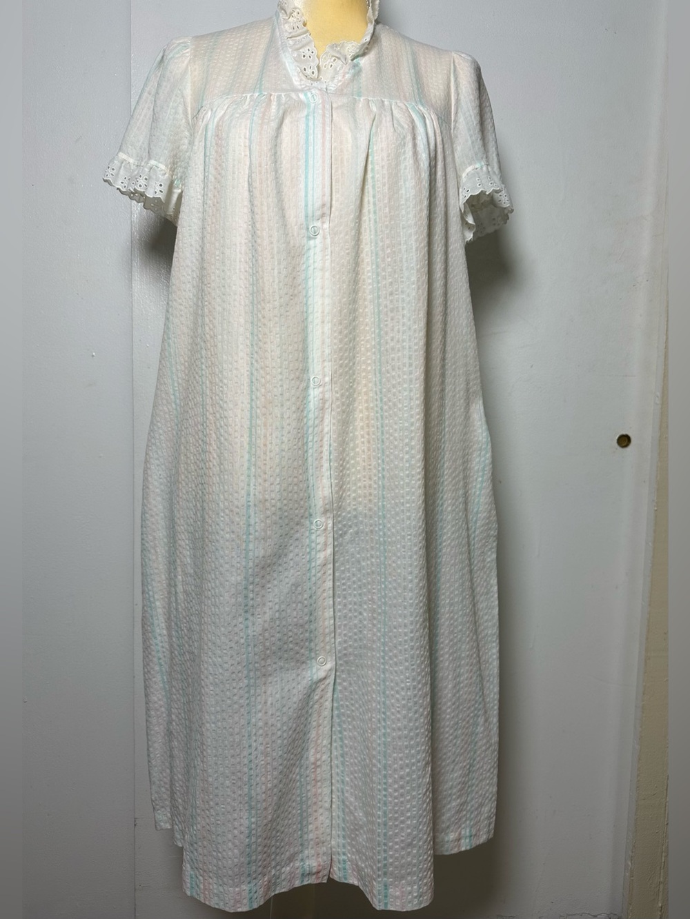 Vintage 80s/90s Charisma Pastel Stripe Snap Front House Dress / Nightgown (S/M)